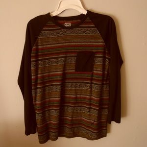 Striped 3/4 sleeve shirt